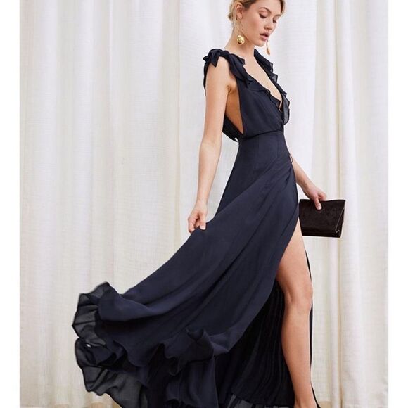 Reformation Peppermint Maxi Dress in Navy size XSP - Picture 13 of 16
